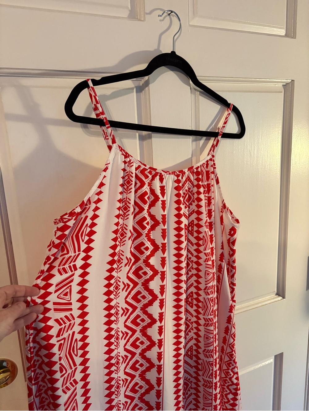 Red and White Sleeveless Maxi Dress - Spaghetti Strap Summer Style - Picture 5 of 9